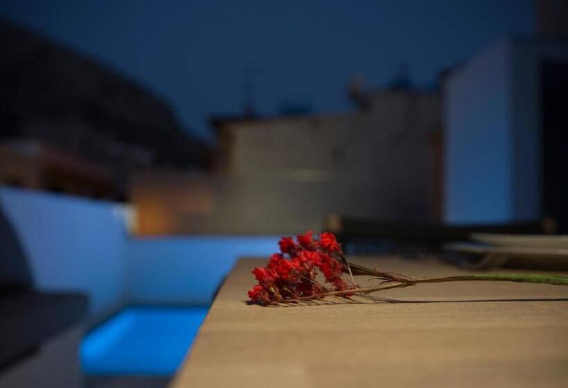 デラックスの4人部屋, Settegrana