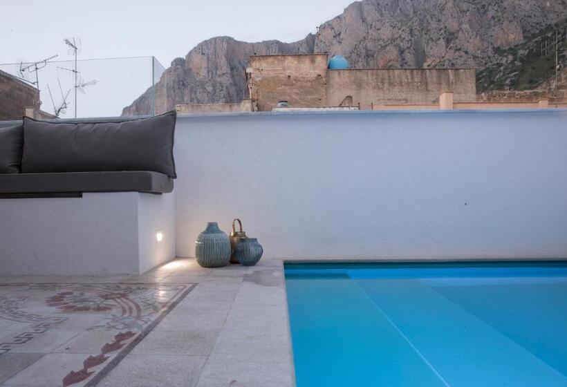 デラックスの4人部屋, Settegrana