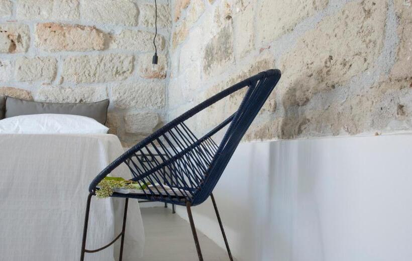 デラックスの4人部屋, Settegrana