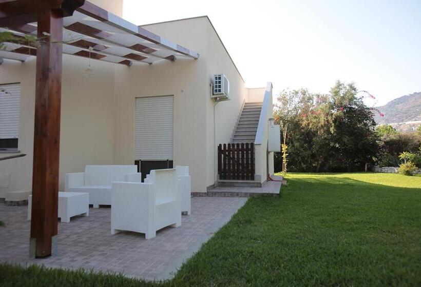 Вилла 3 Спальни, Maremonti