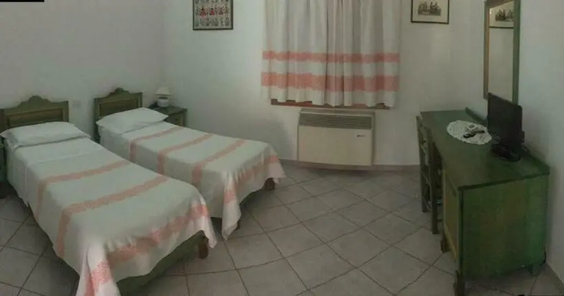 スタンダードルーム, Sant Efisio