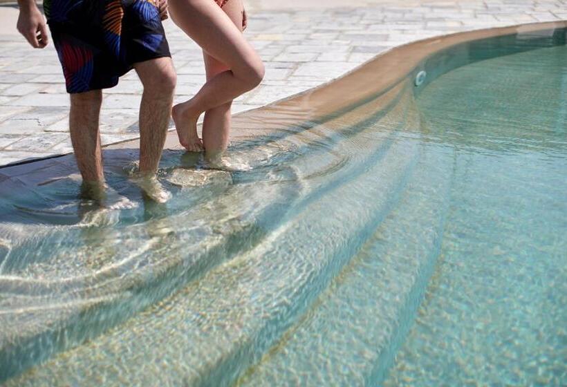 נוף לבריכה, Echi Di Puglia