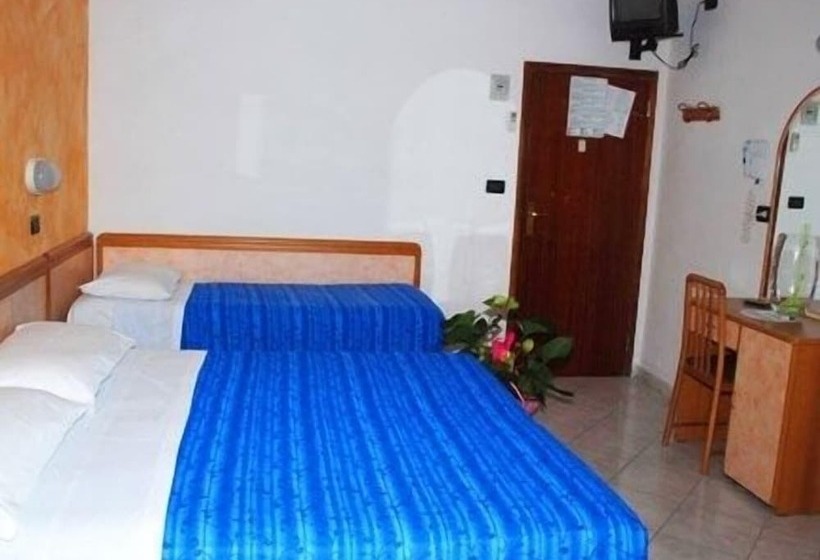 اتاق استاندارد سه نفره, Abbondanza