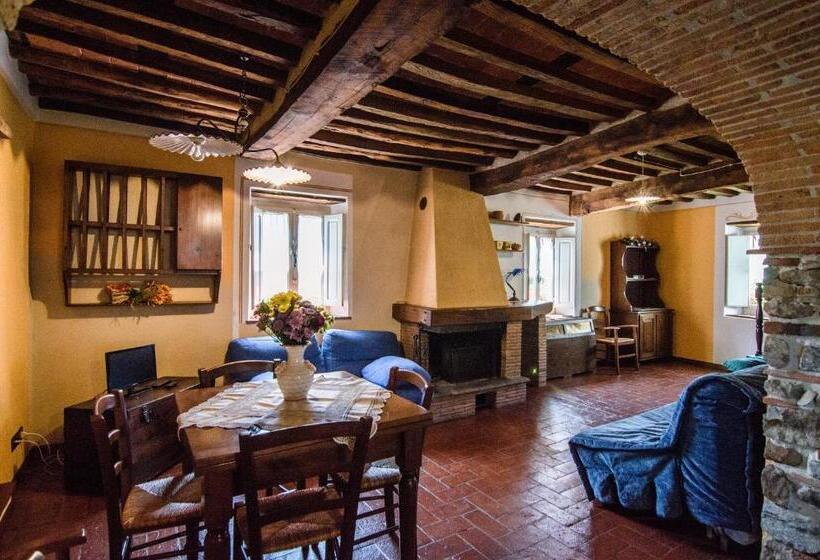 منزل 3 غرف نوم, Agriturismo Chioi