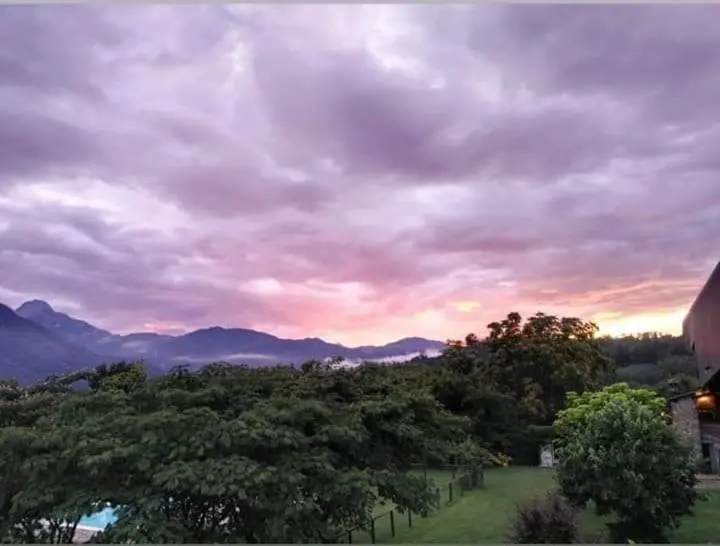 Talo 2 Makuuhuonetta, Agriturismo Chioi