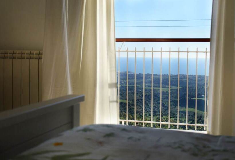 Triple Room Sea View, B&b Miravalle Agrigento