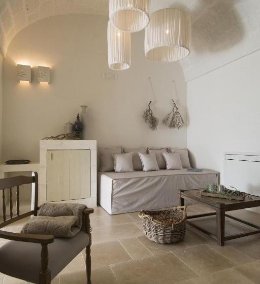 جناح جونيور, Masseria San Francesco