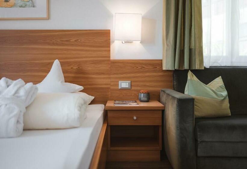 غرفة قياسية مزوَّدة بشُرفة, Appartements Schmied Hans