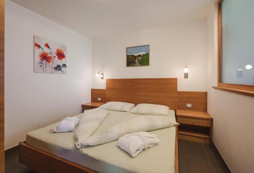 شقة غرفتين نوم مزودة بحديقة, Appartements Schmied Hans