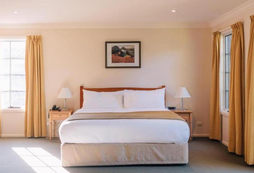 جناح, Country Club Villas