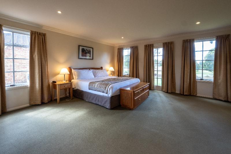 جناح, Country Club Villas