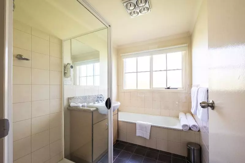 ویلای 3 خوابه, Country Club Villas