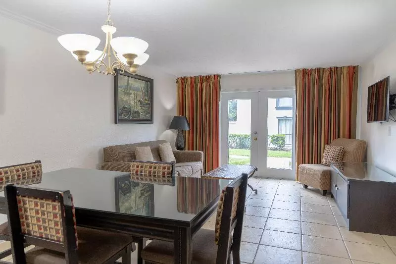 ویلای 2 خوابه, Country Club Villas