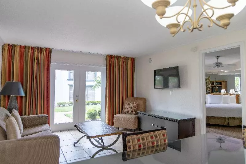 ویلای 2 خوابه, Country Club Villas
