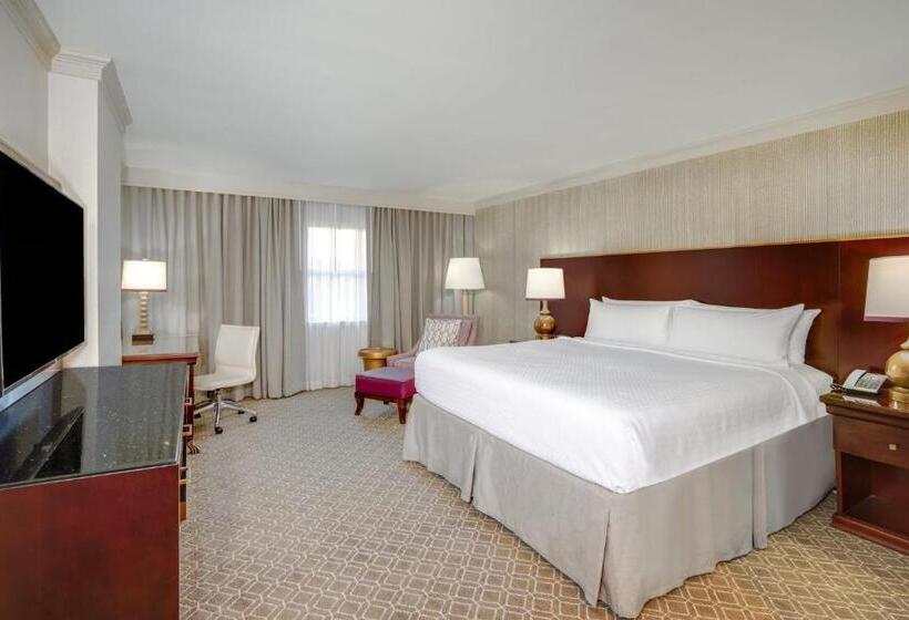 اتاق استاندارد با تخت بزرگ, Astor Crowne Plaza  Corner Of Bourbon Street