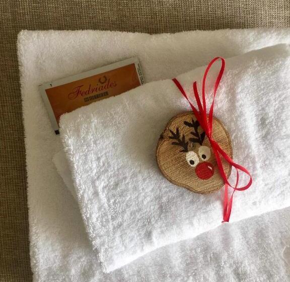 غرفة قياسية, Fedriades Delphi