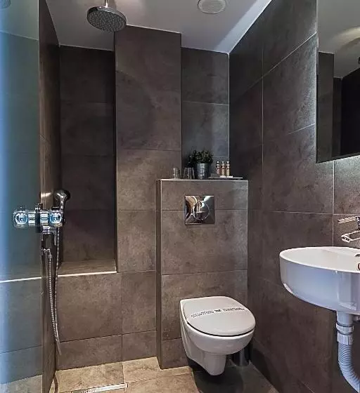 Chambre Triple Standard, Fedriades Delphi