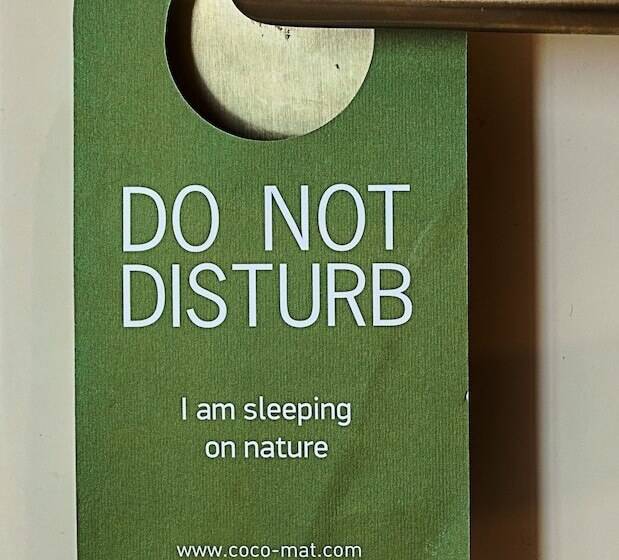 غرفة قياسية رباعية, Fedriades Delphi