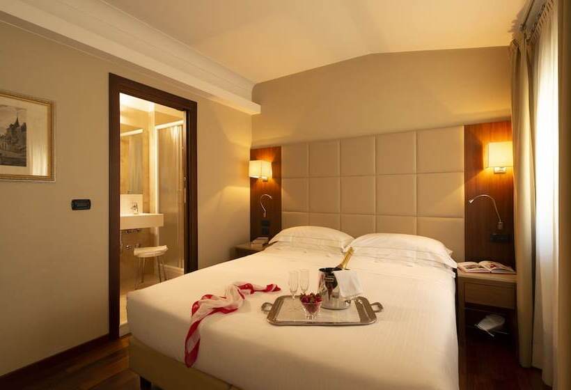 高级大房间, Fenice