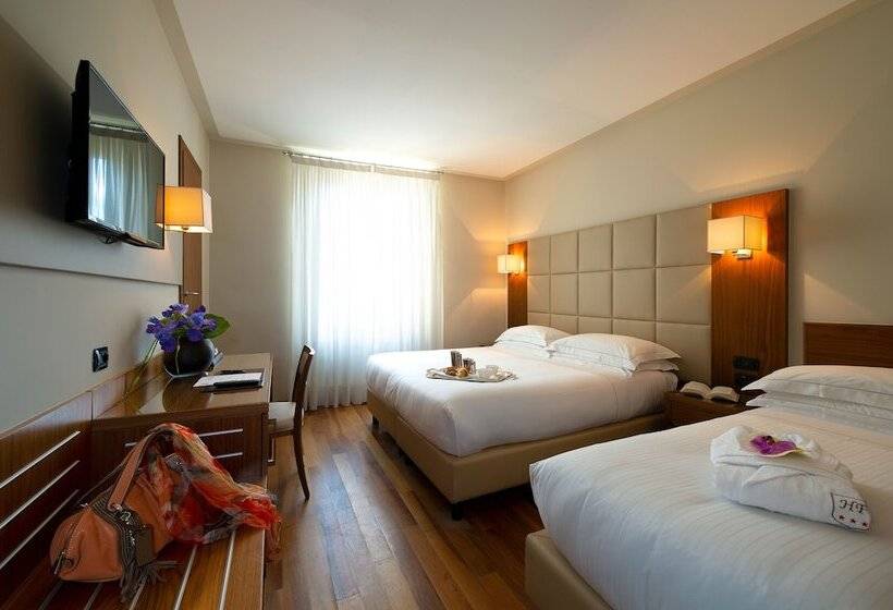 高级三人间, Fenice