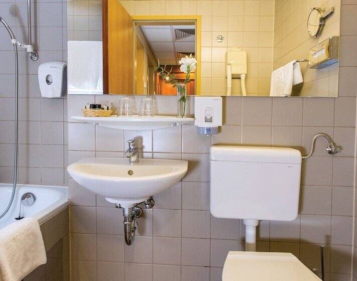 اتاق استاندارد, Danubius Hotel Hungaria City Center