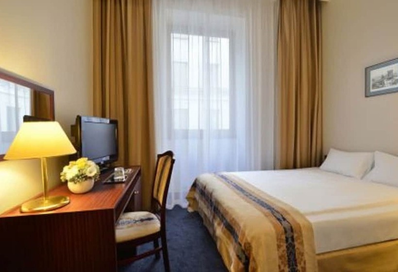 Номер Стандарт, Danubius Hotel Hungaria City Center