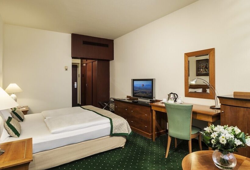 Номер Superior, Danubius Hotel Hungaria City Center