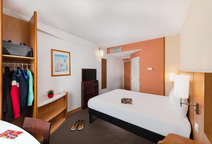 اتاق استاندارد سه نفره, Ibis Praha Mala Strana