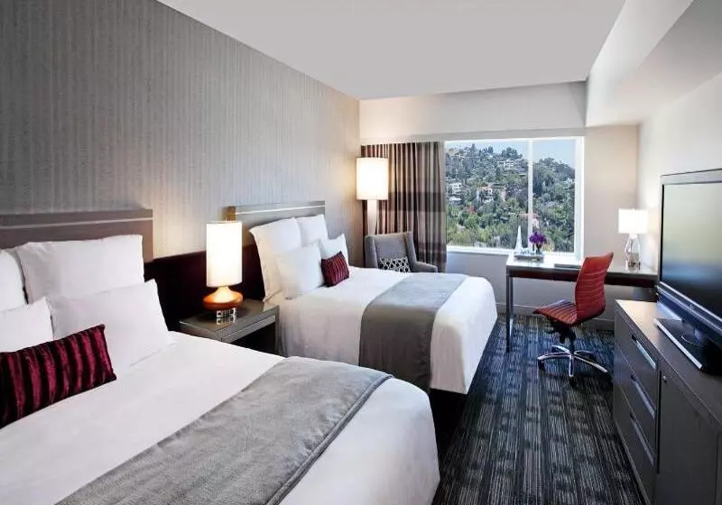 اتاق استاندارد, Loews Hollywood