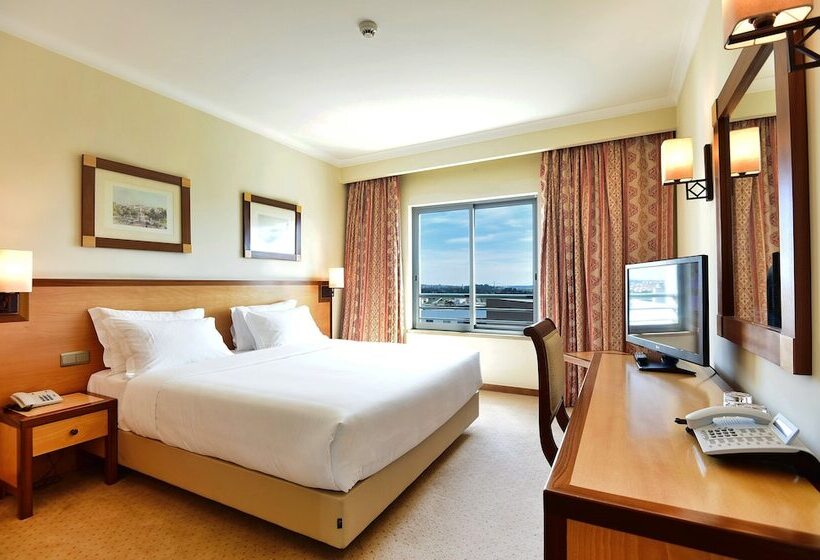 スイート, Real Oeiras