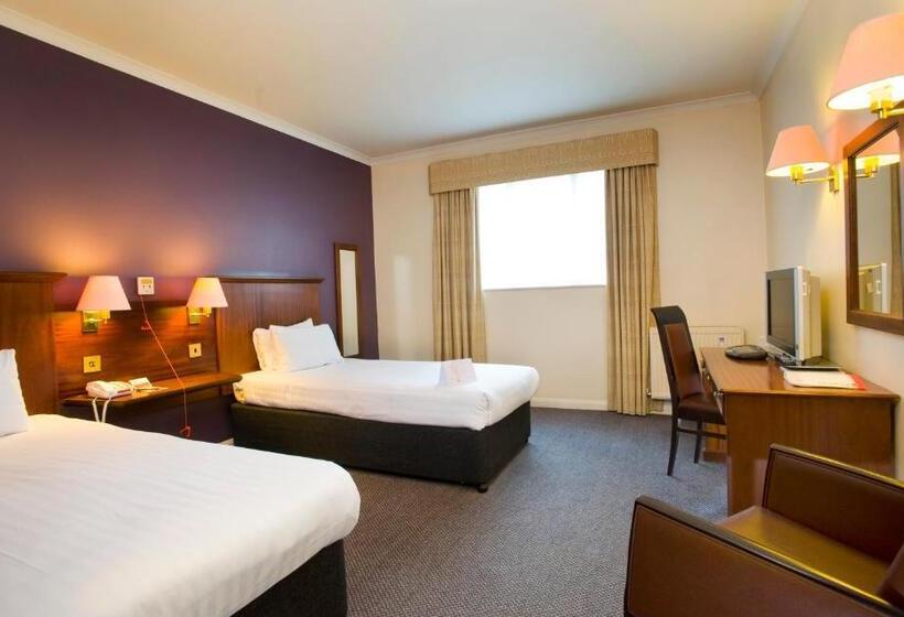 스탠다드 룸, Thatchers