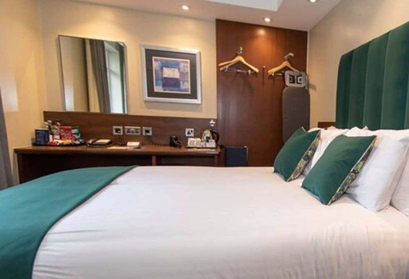 스탠다드 룸, Thatchers