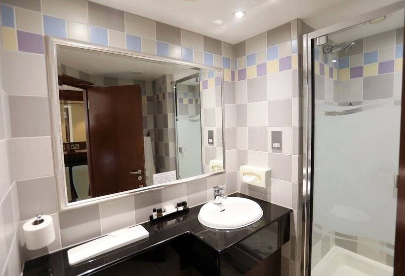 패밀리 룸, Thatchers