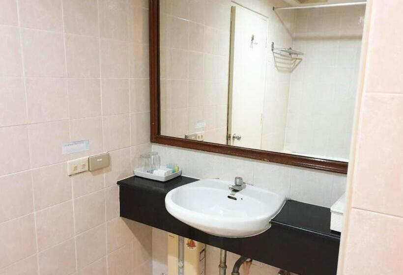 수피리어 룸, The Royal Gems Golf Resort