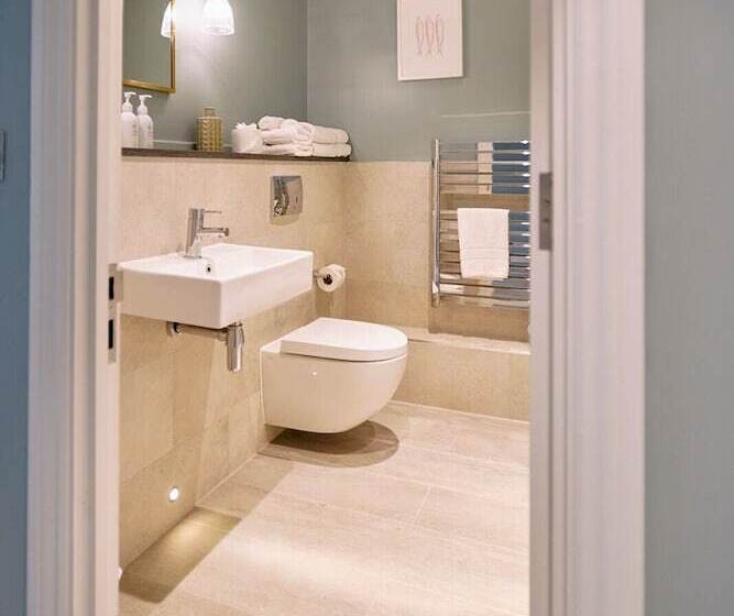 디럭스 룸, The Swan Hotel And Spa