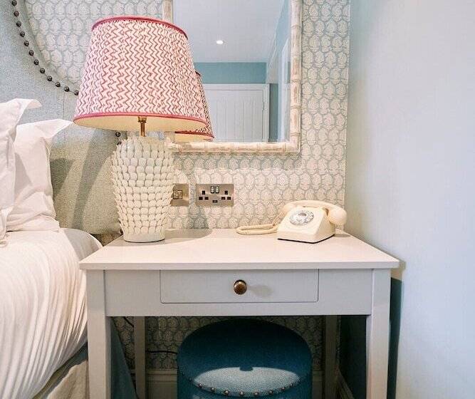 디럭스 룸, The Swan Hotel And Spa