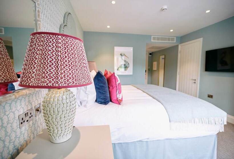 디럭스 룸, The Swan Hotel And Spa