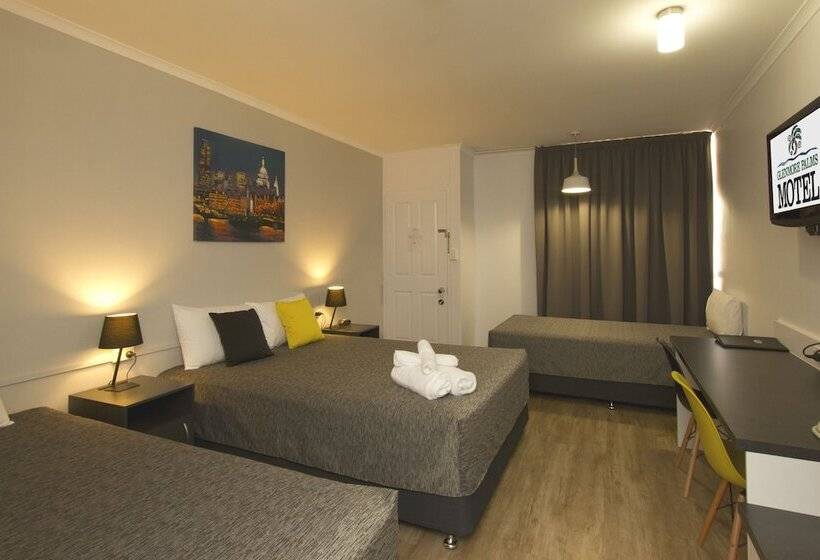 패밀리 룸, Glenmore Palms Motel