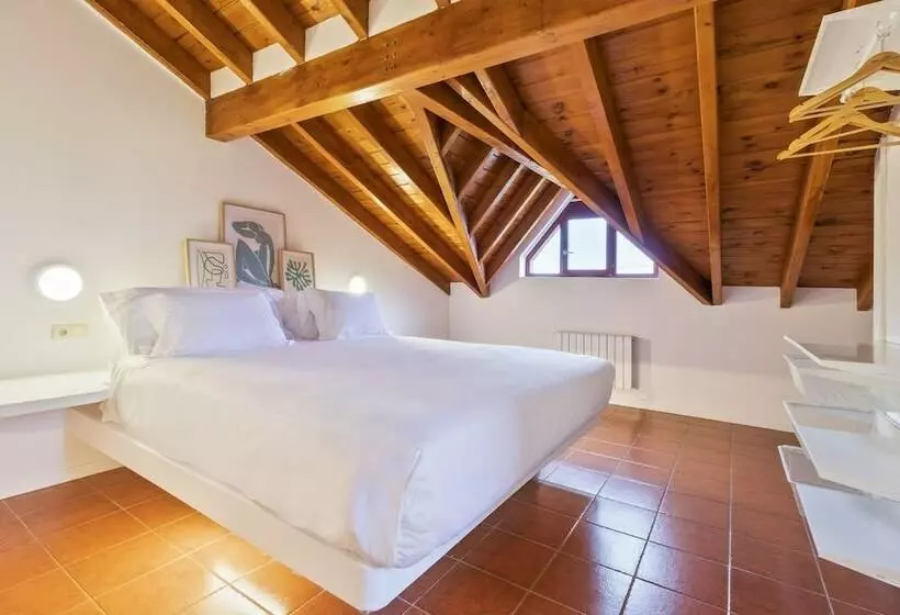 3ベッドルームデュプレックスアパート, Abba Comillas Apartments