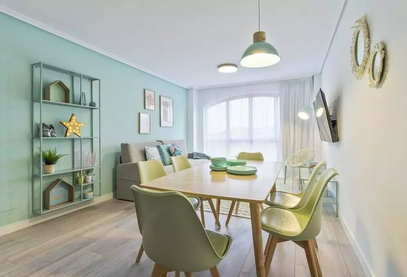 3ベッドルームデュプレックスアパート, Abba Comillas Apartments