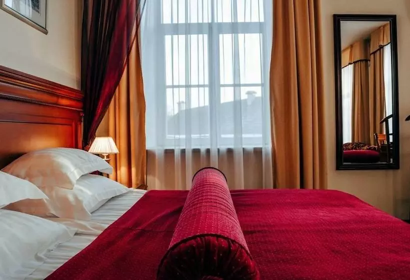 اتاق لوکس, Nunne Boutique