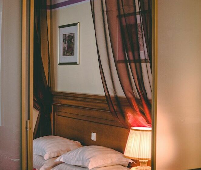 اتاق لوکس, Nunne Boutique