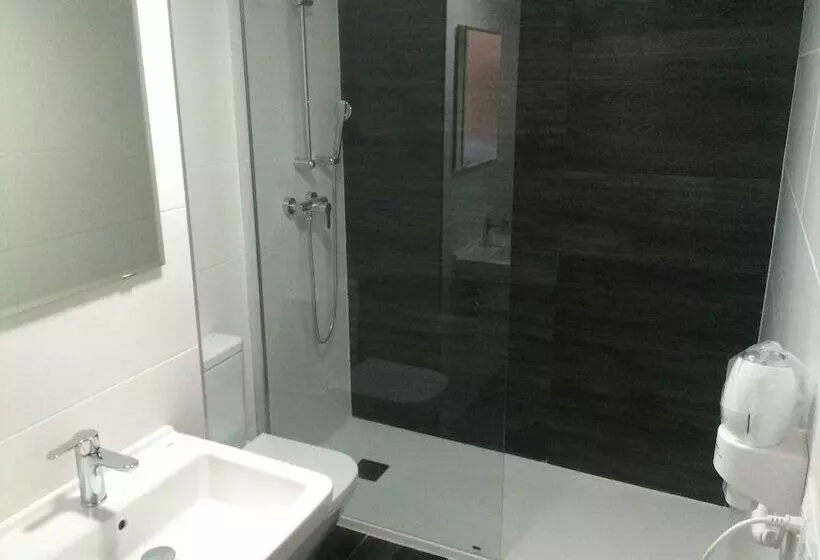 Standard Triple Room with Terrace, Hostal Boutique Benidorm Blue Beach