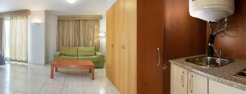 استودیوی استاندارد, Estudios Rh Vinaros