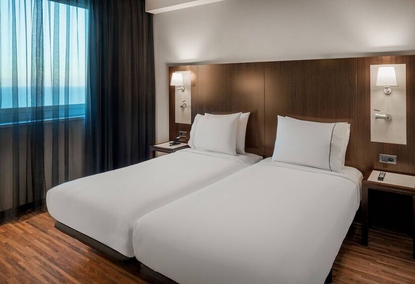 Номер Стандарт, Leonardo Royal Hotel Barcelona Forum