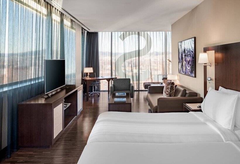 جناح, Leonardo Royal Hotel Barcelona Forum