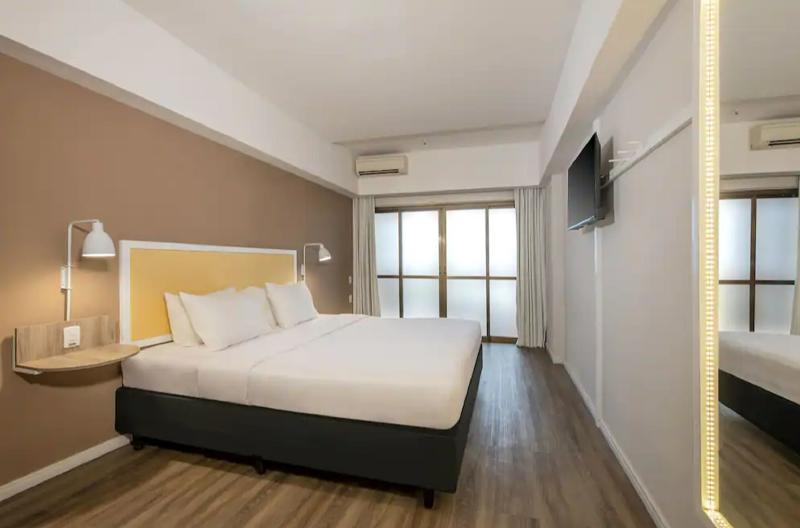 חדר דלוקס צדדי נוף לים, B&b Hotel Rio Copacabana Posto 5