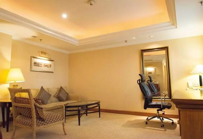 クラブルーム, Crowne Plaza Qingdao, An Ihg