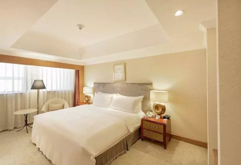 クラブルーム, Crowne Plaza Qingdao, An Ihg