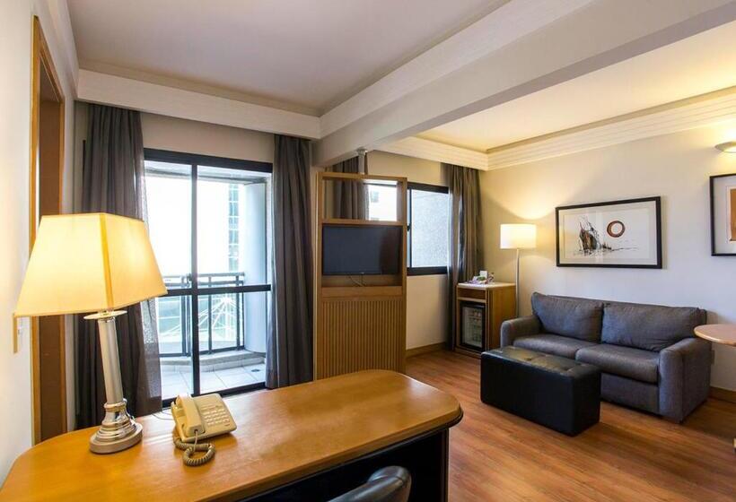 デラックススイート, Estanplaza International